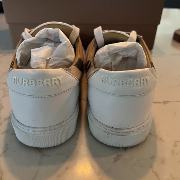 Burberry New Salmond Check Low Top Sneakers - Picture 8 of 12